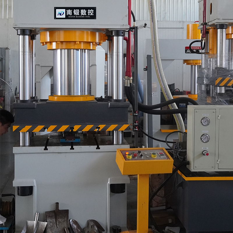 315噸四柱油壓機 金屬成型油壓機 鐵叉鐵锨成型壓力機