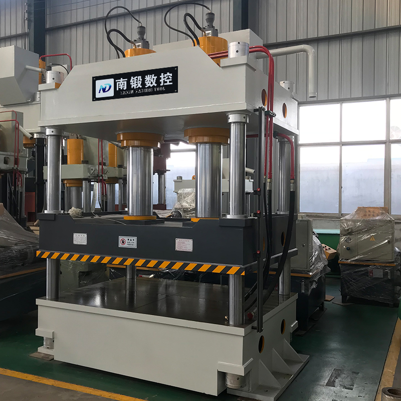 400T雙缸大臺面四柱油壓機，400噸油壓機