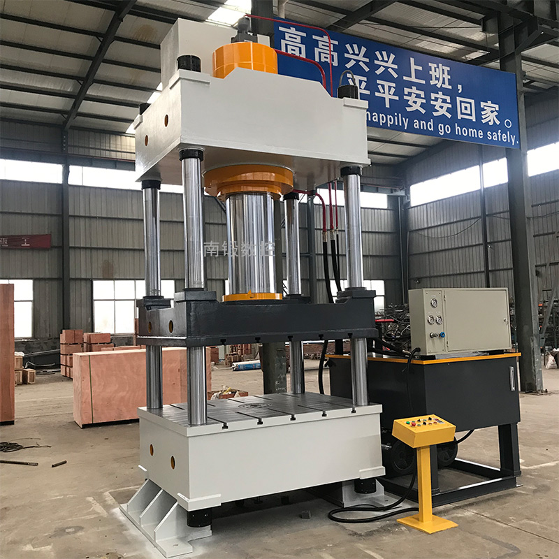 500噸液壓機三梁四柱油壓機成型拉伸常規(guī)壓力機