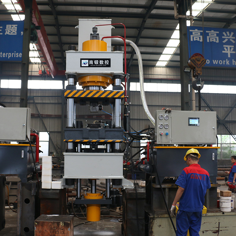 畜牧牛羊舔磚液壓機315T鹽磚機5KG礦物鹽營養(yǎng)鹽粉末成型壓力機